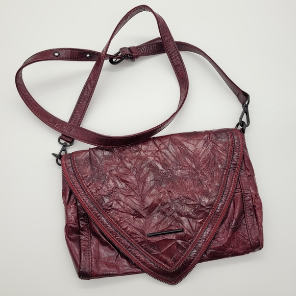MATT & NAT | vegan/faux leather envelope style zipper detail purse - Picture 1 of 8